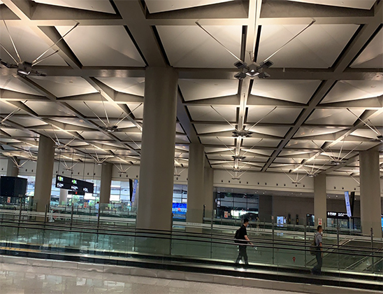 多功能灯用在上海虹桥机场